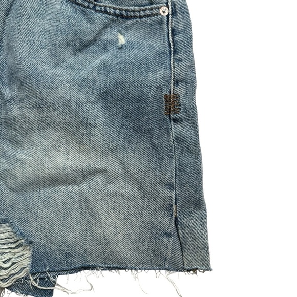 Free People Women’s 29 Distressed Raw Hem Button Fly Denim Jean Shorts - Picture 6 of 8